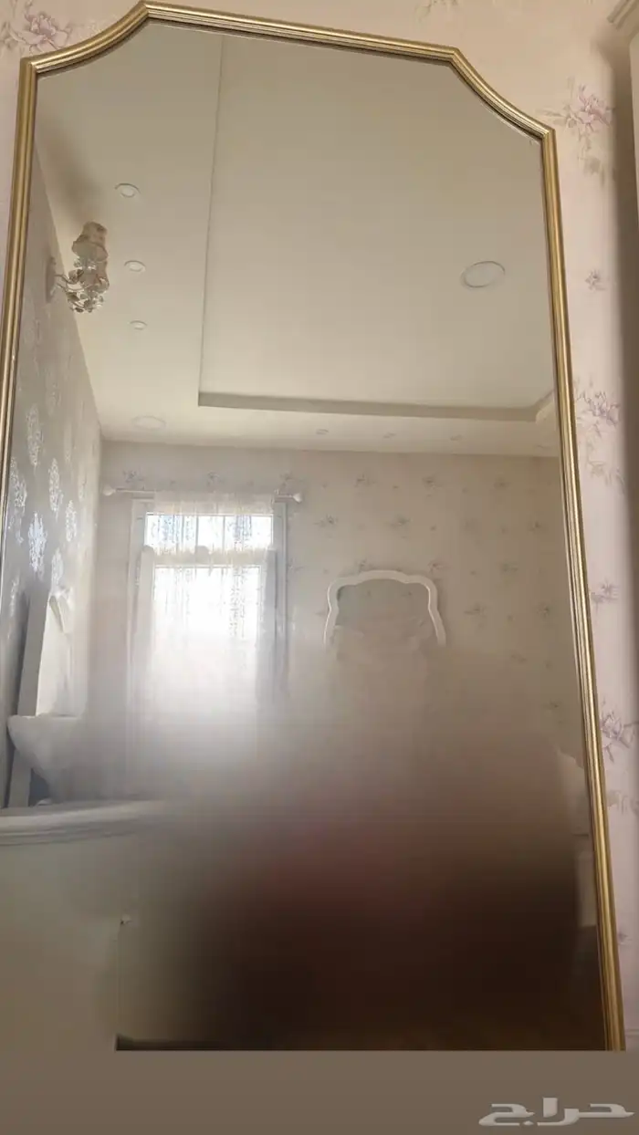 مراية من هوم سنتر اخذتها 1699 جديده جدا ببيعها 1000 1