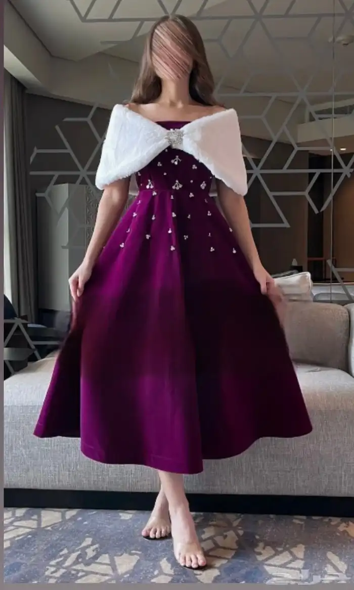 فستان كرزي بفرو ابيض مقاس m 0