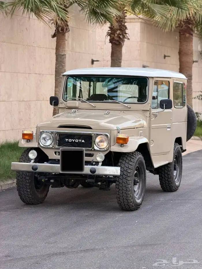 جيب تويوتا مقفص موديل 1981 مجدد شرط للبيع 9
