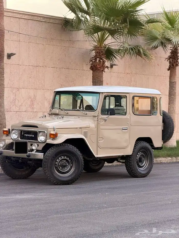 جيب تويوتا مقفص موديل 1981 مجدد شرط للبيع 2