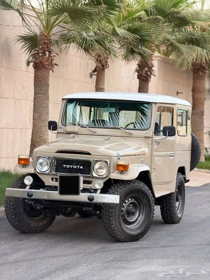 جيب تويوتا مقفص موديل 1981 مجدد شرط للبيع 3