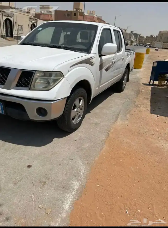 نيسان نفارا غمارتين مديل2010. مجدد ومفحوص 0