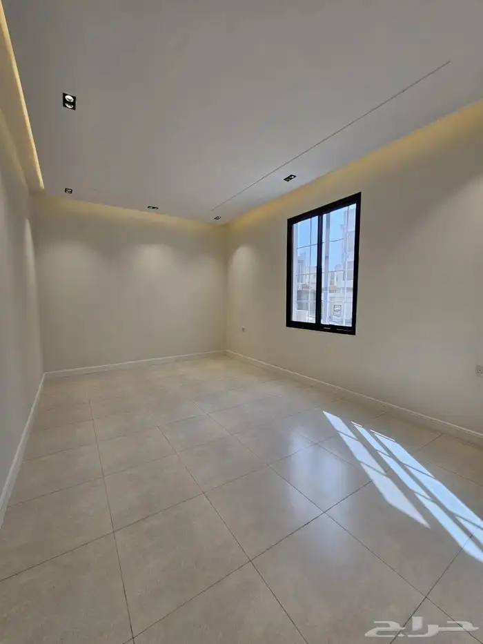 للبيع شقق علويه تشطيب عصري حيث في أبها حطين 18