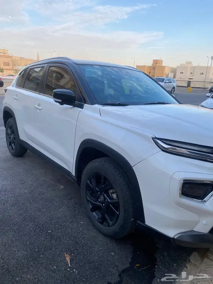 تايوتا اوربان كروز 2024 9