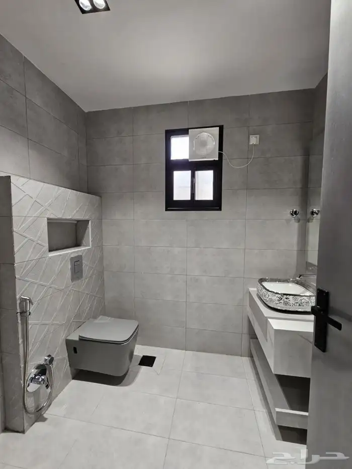 للبيع شقق علويه تشطيب عصري حيث في أبها حطين 20