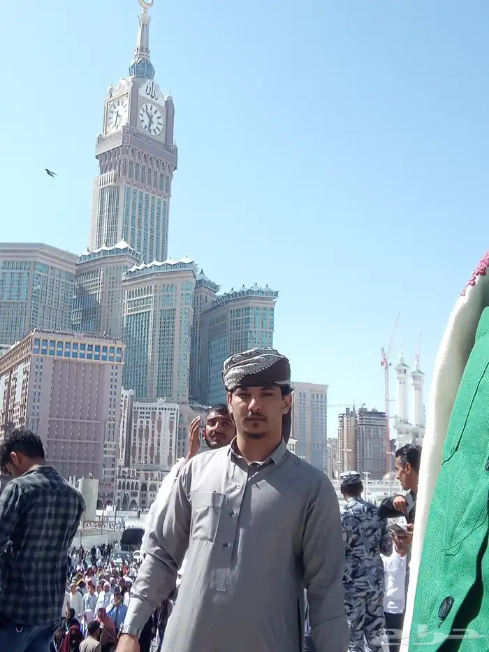 معلم كوش وطاولات ومنسق ورد 0