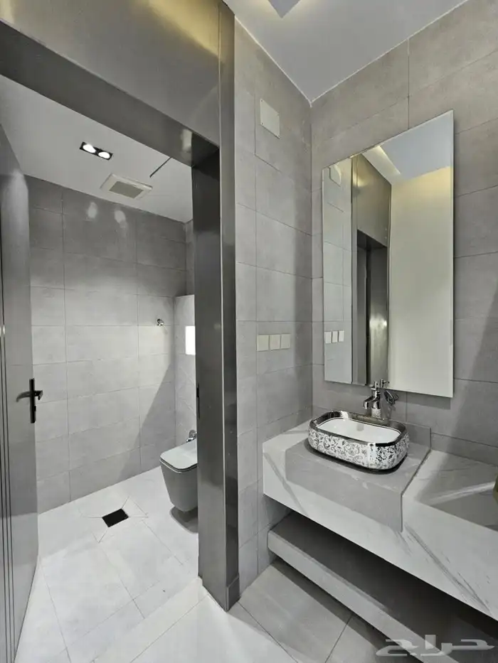 للبيع شقق علويه تشطيب عصري حيث في أبها حطين 6