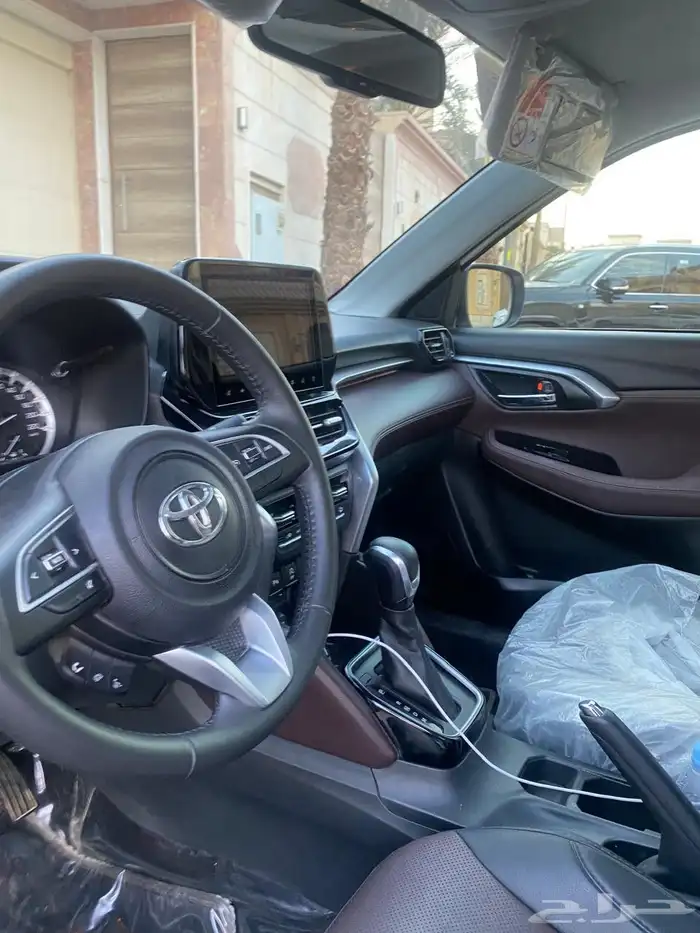 تايوتا اوربان كروز 2024 6