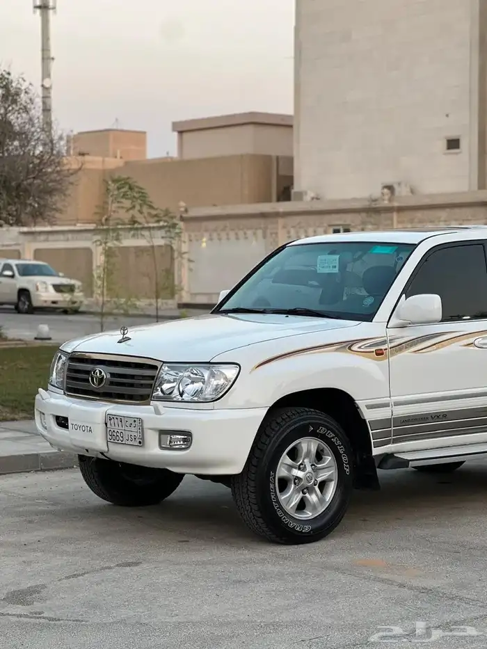 تويوتا لاند كروزر VXR 1999 محول 2007 13