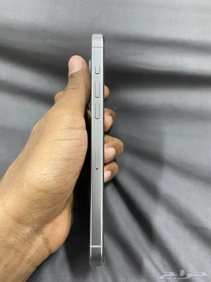 آيفون 15 برو ماكس القيقا 256 عدد دورات 741 7