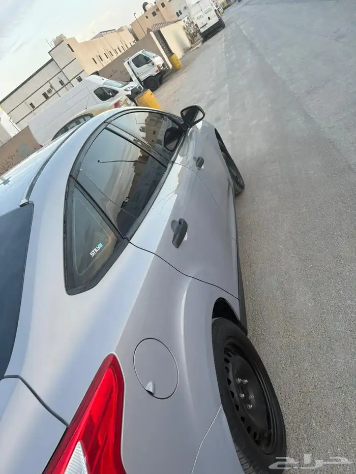 للبيع فورد 2014 مخزنه 17