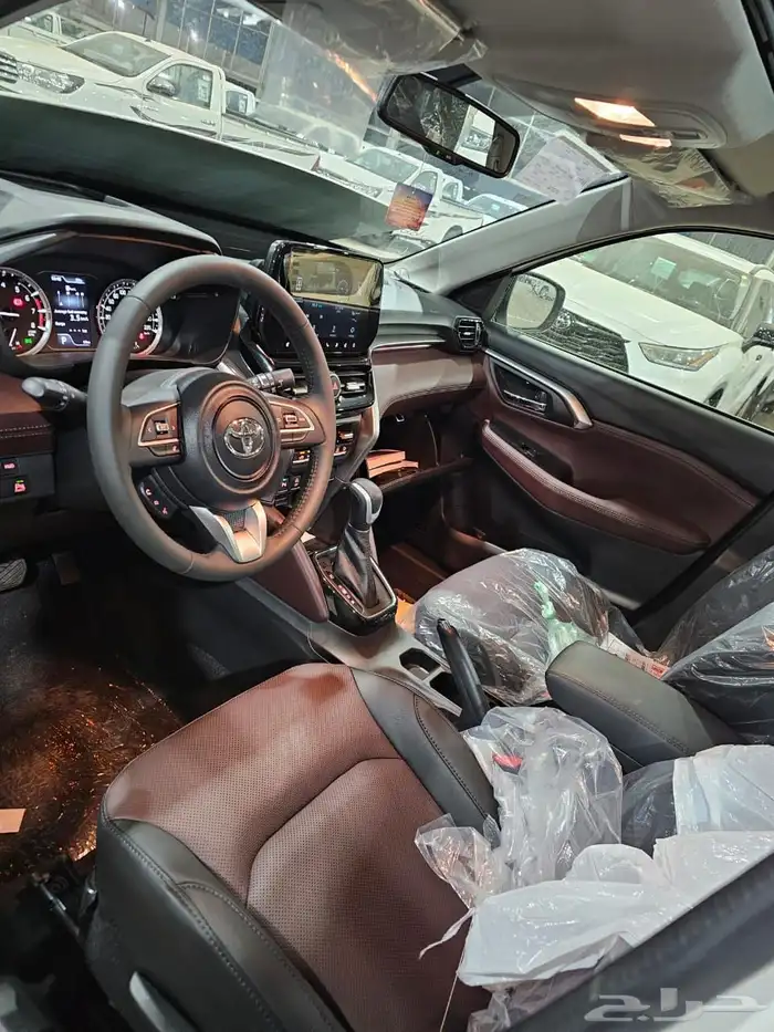 تويوتا اوربان كروز 2026 2