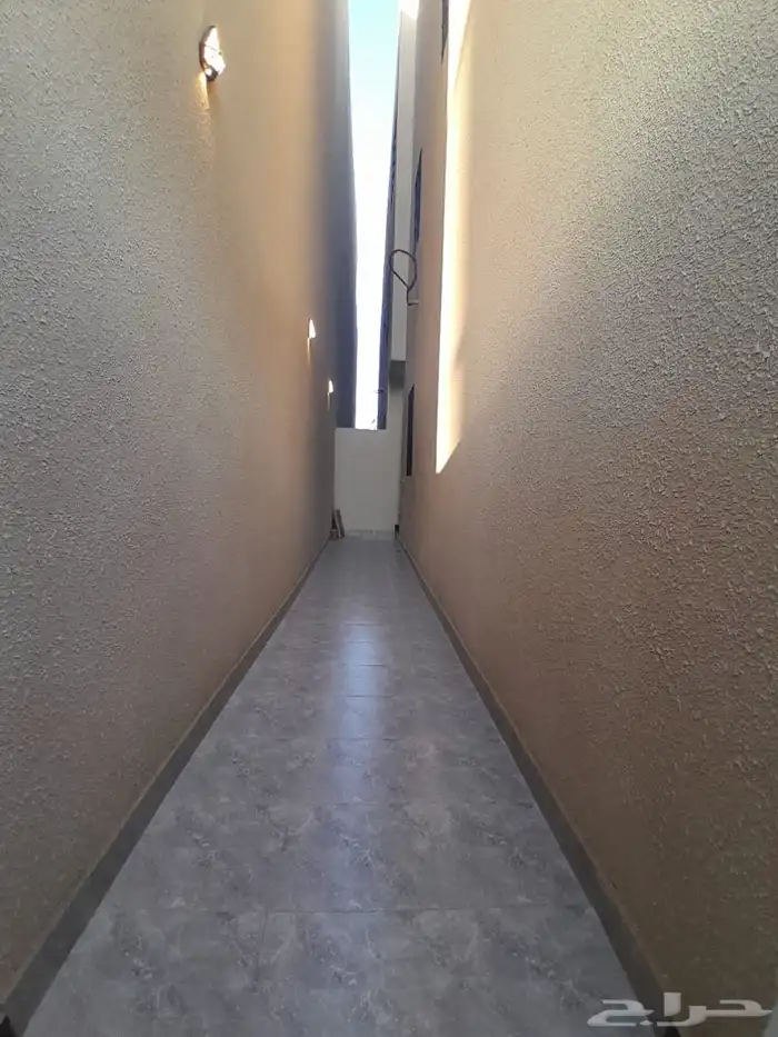 للبيع شقه دور ارضي تمليك تشطيبات فاخره بسعر 580الف 2