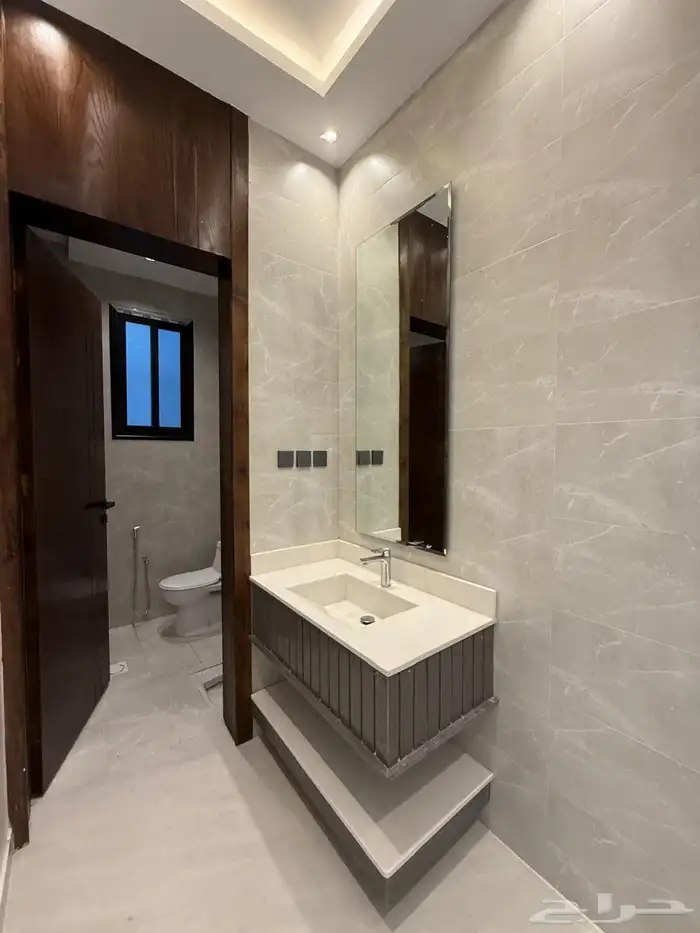 للبيع شقق علويه تشطيب VIP في أبها المحاله 13