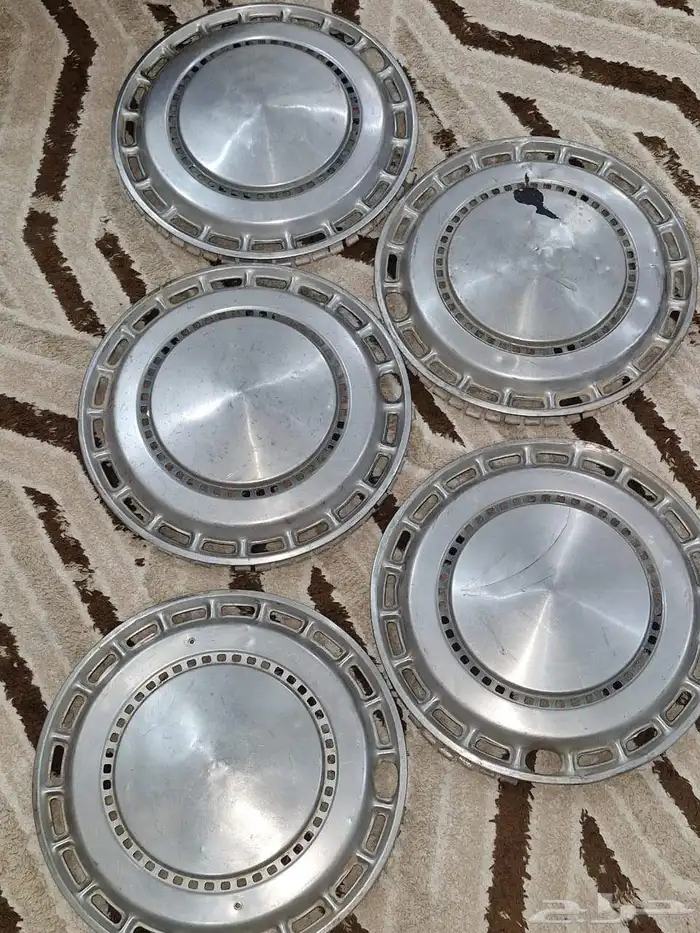 اصطبات و طيس كراون من مديل 1976 الى 1978 1