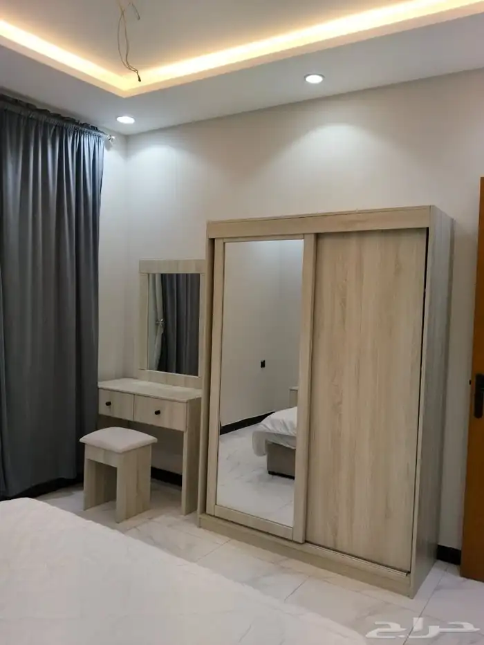 شقة للإيجار الشهري والسنوي مؤثثه غرفتين وصالة 1