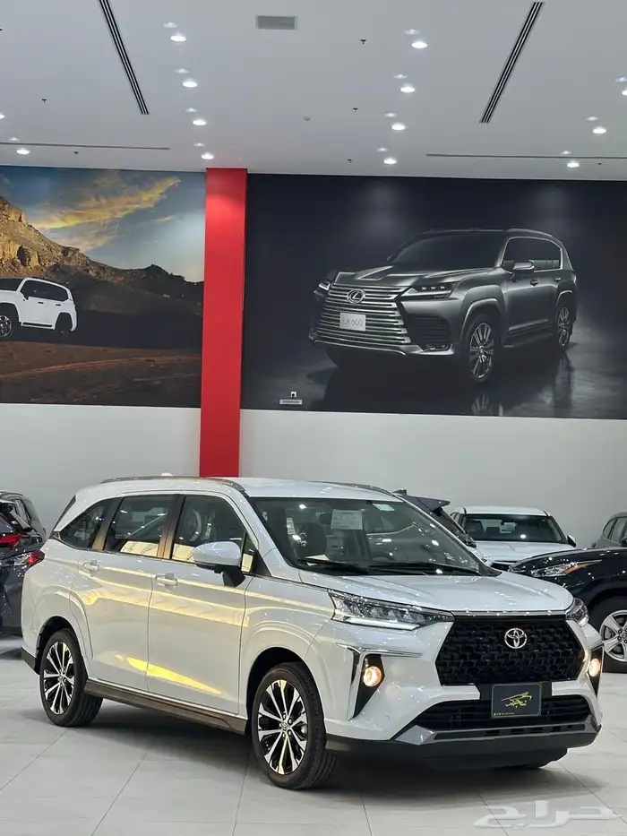 تويوتا فيلوز GLX موديل 2025 كاش او تقسيط 8