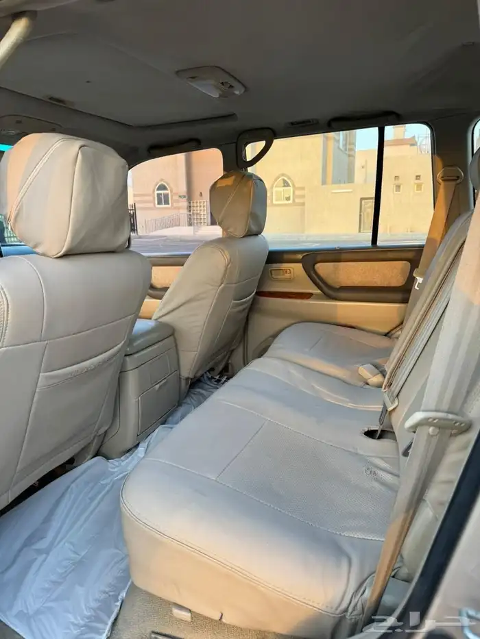 لاندكروزر 2005 فل كامل للبيع 6