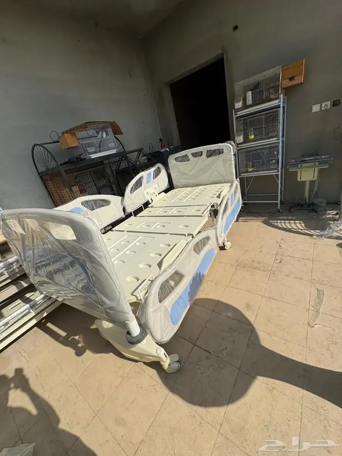 سرير طبي 10 حركات 2000 ريال 19