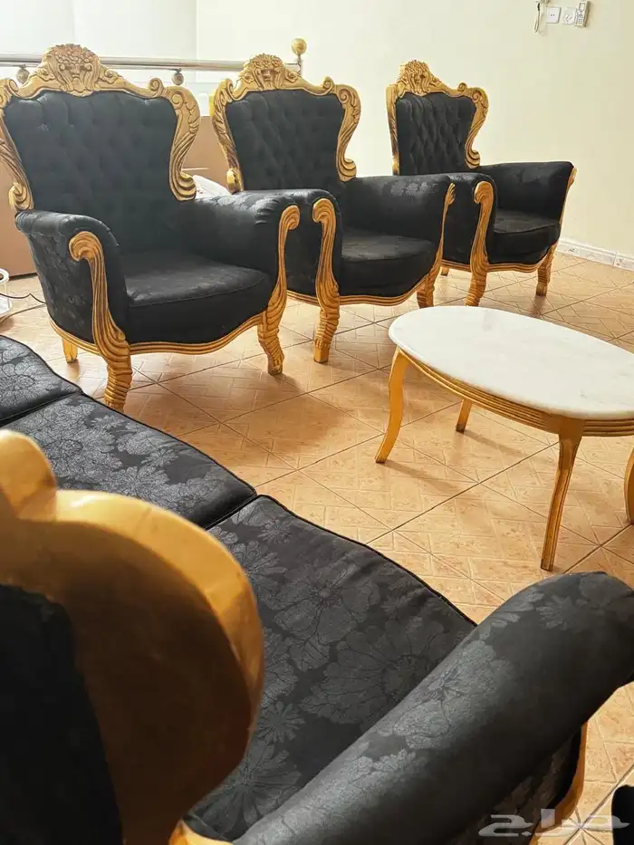 للبيع كنب خشب تركي 3