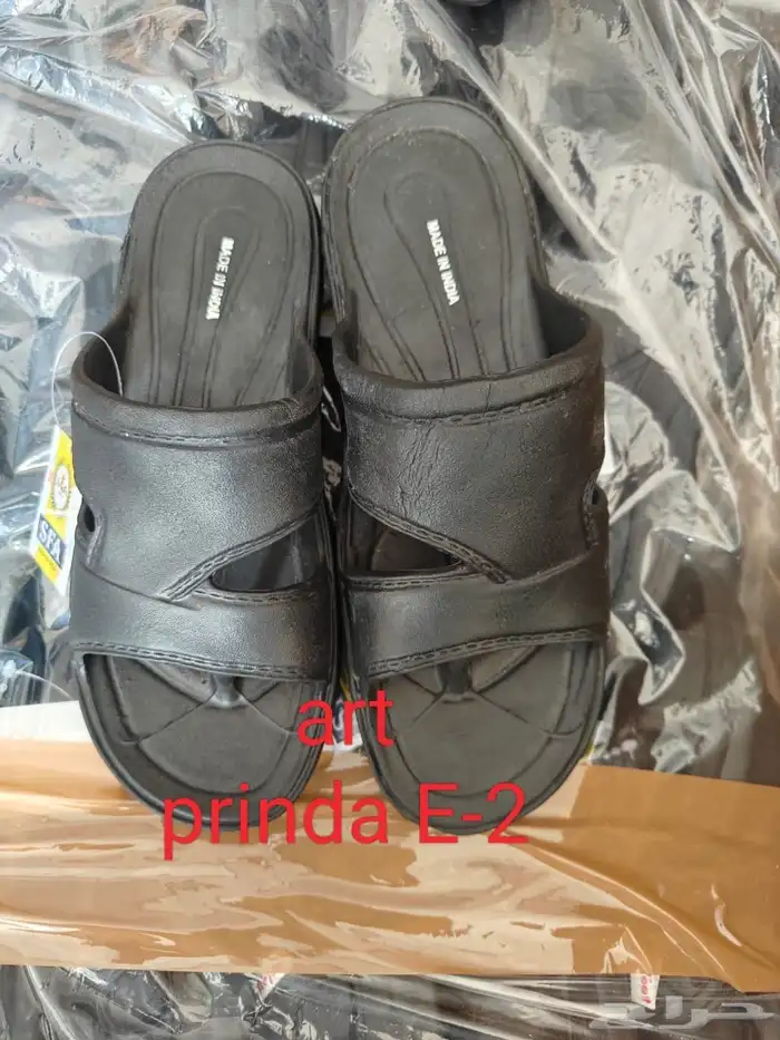 للبيع جزمات اسبورت وا اسليبر بي أسعار الجمله 76