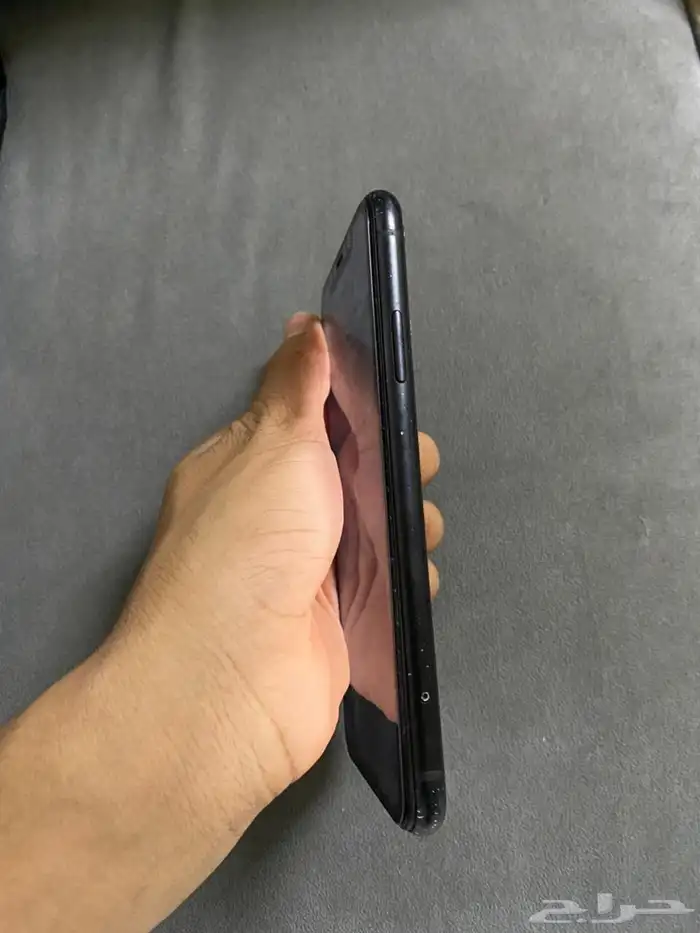 جوال iPhone XR أسود  سعة 128GB 7