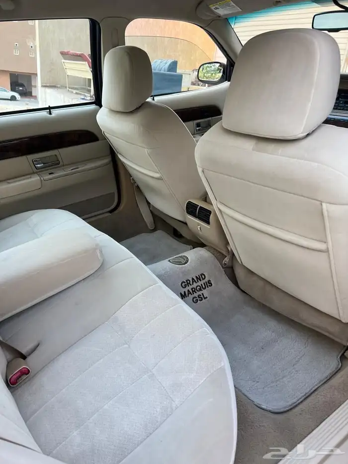 فورد - جراند ماركيز 8