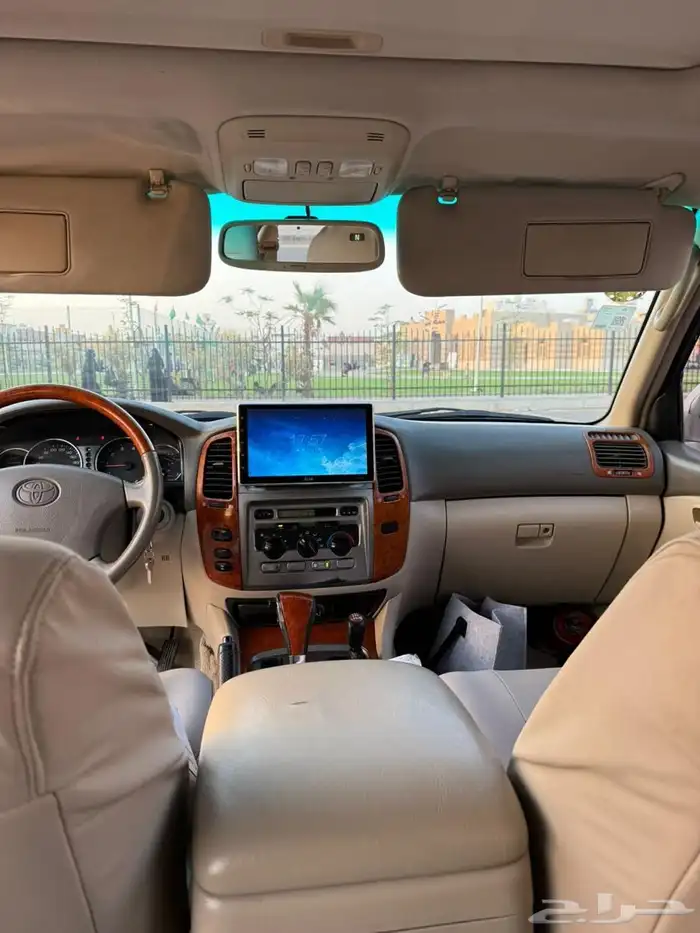 لاندكروزر 2005 فل كامل للبيع 7