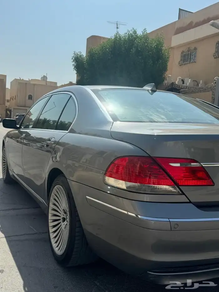 الناغي BMW 740 LI موديل 2007 5
