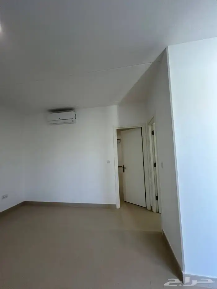 فلة فاخرة للبيع حي سدرة روشن 2