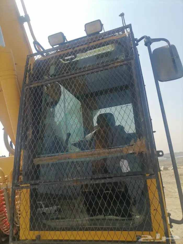 للبيع بوكلين كوماتسو 2015 2