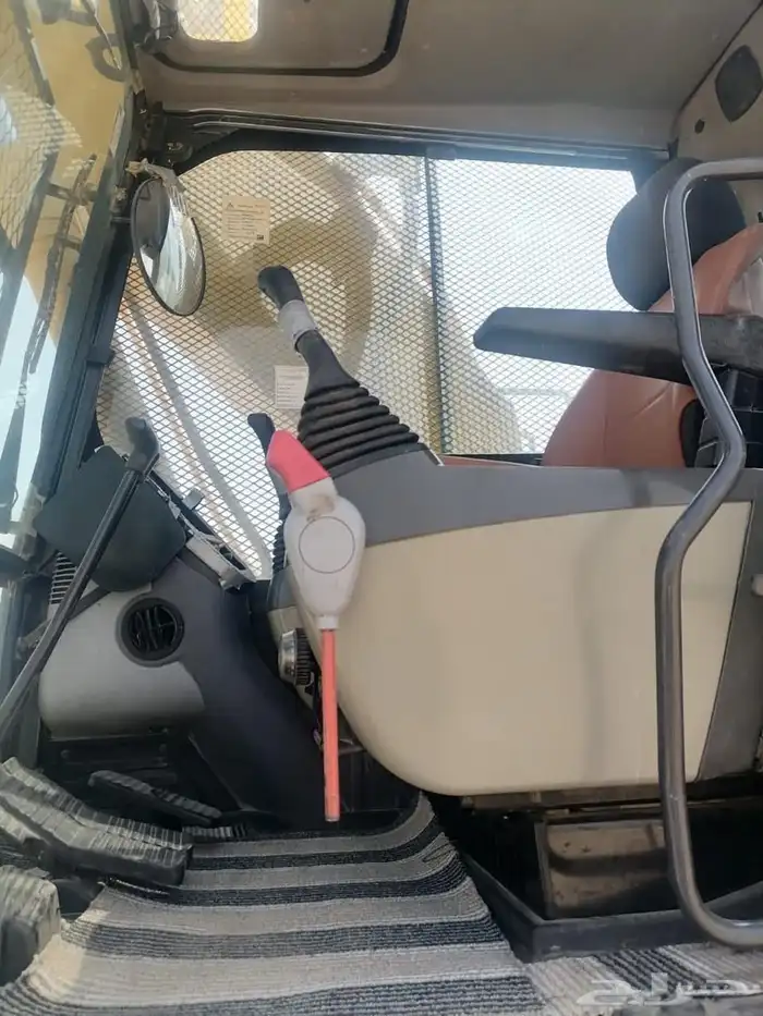 للبيع بوكلين كوماتسو 2015 17