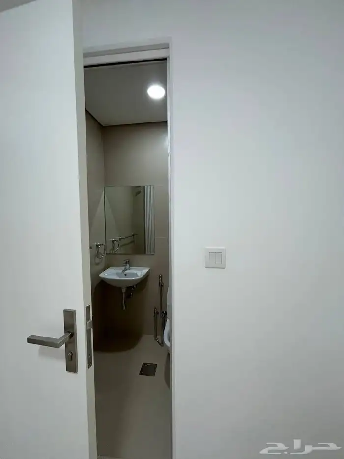 فلة فاخرة للبيع حي سدرة روشن 12
