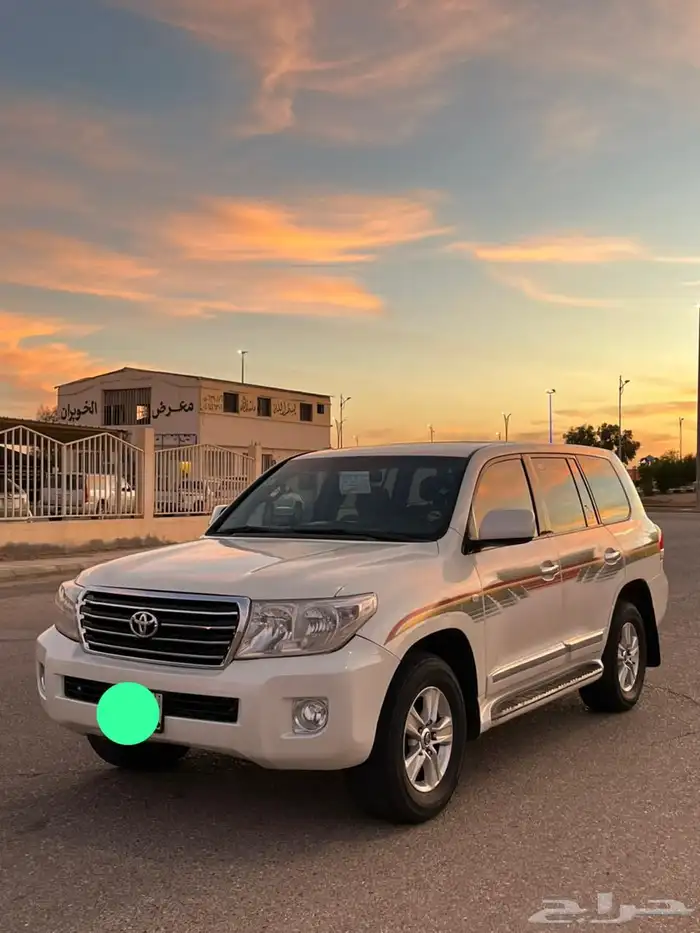 جيب لاندكروزر 2