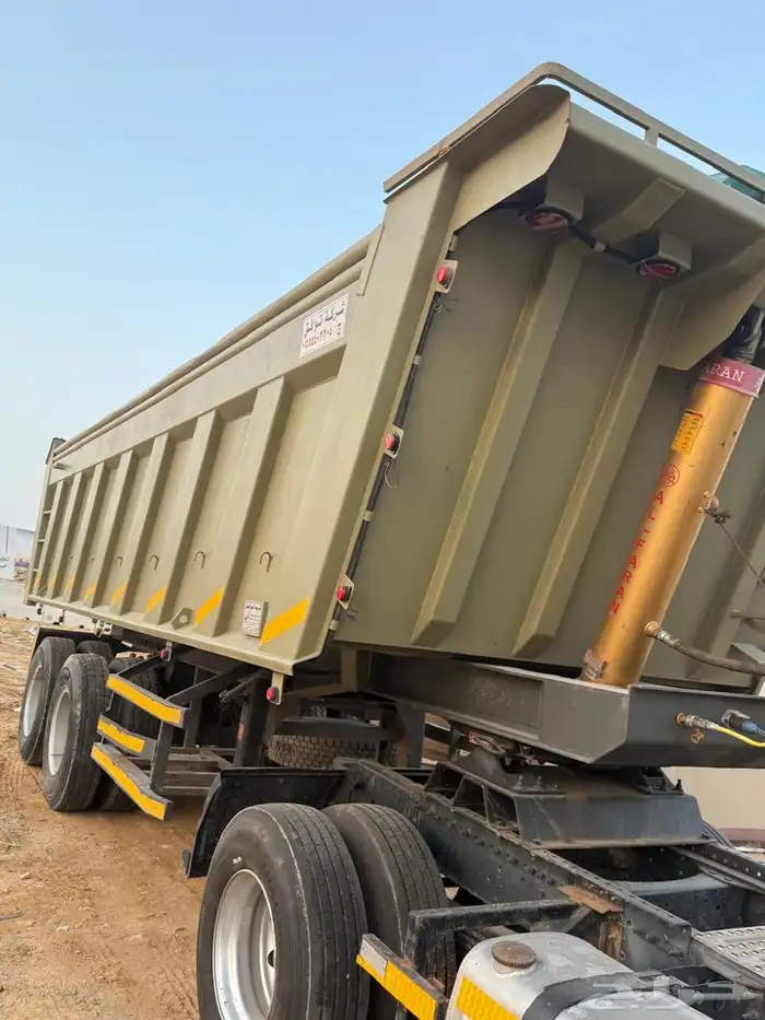 للبيع صندوق قلاب 1