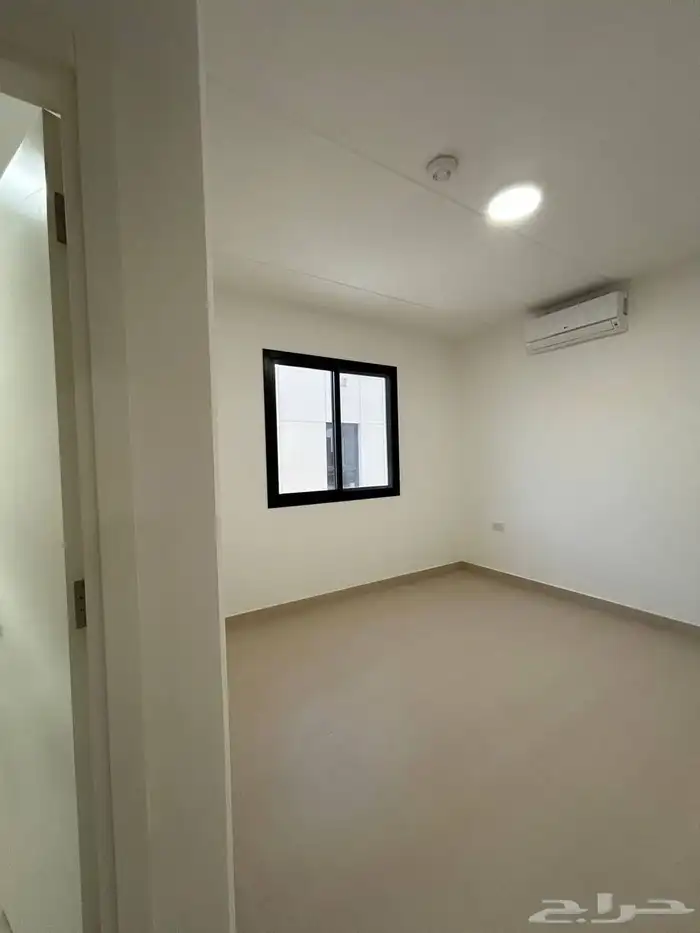 فلة فاخرة للبيع حي سدرة روشن 20