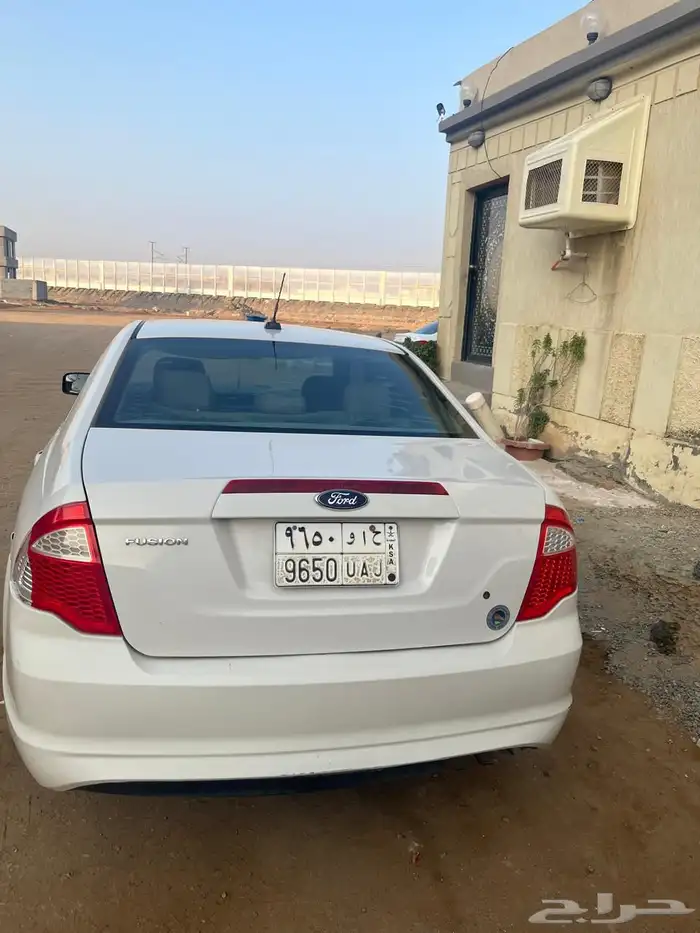 فورد فيوجن 2012 سعودي الجزيره للبدل بفورد كراون فكتوريا 8