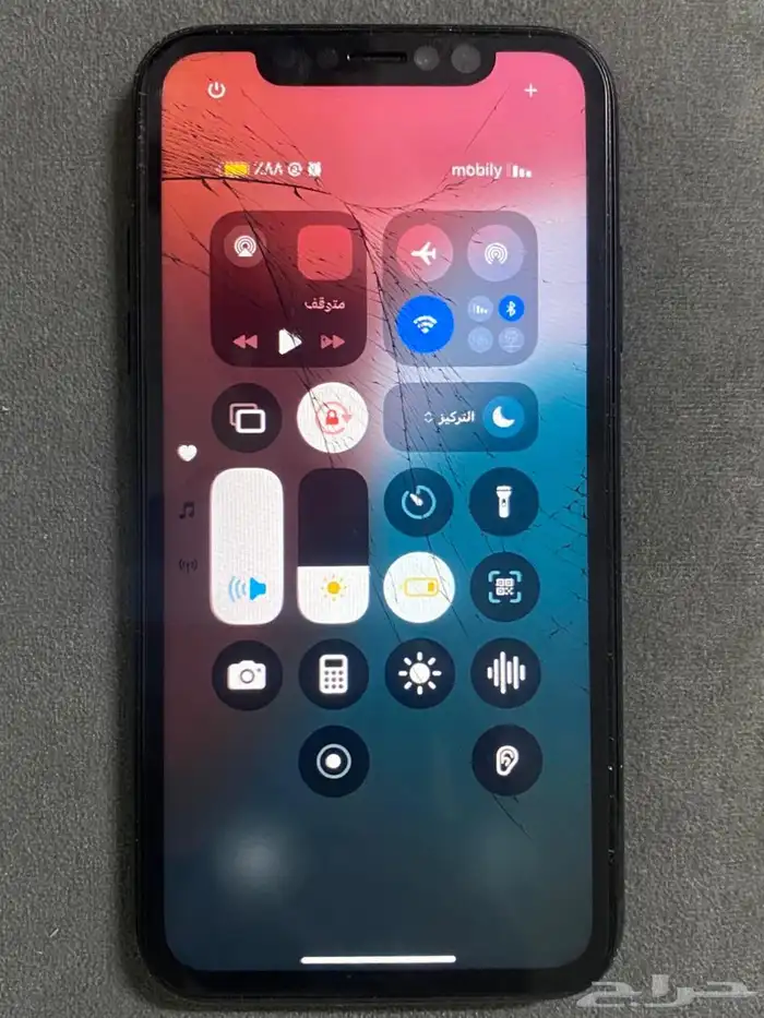 جوال iPhone XR أسود  سعة 128GB 3