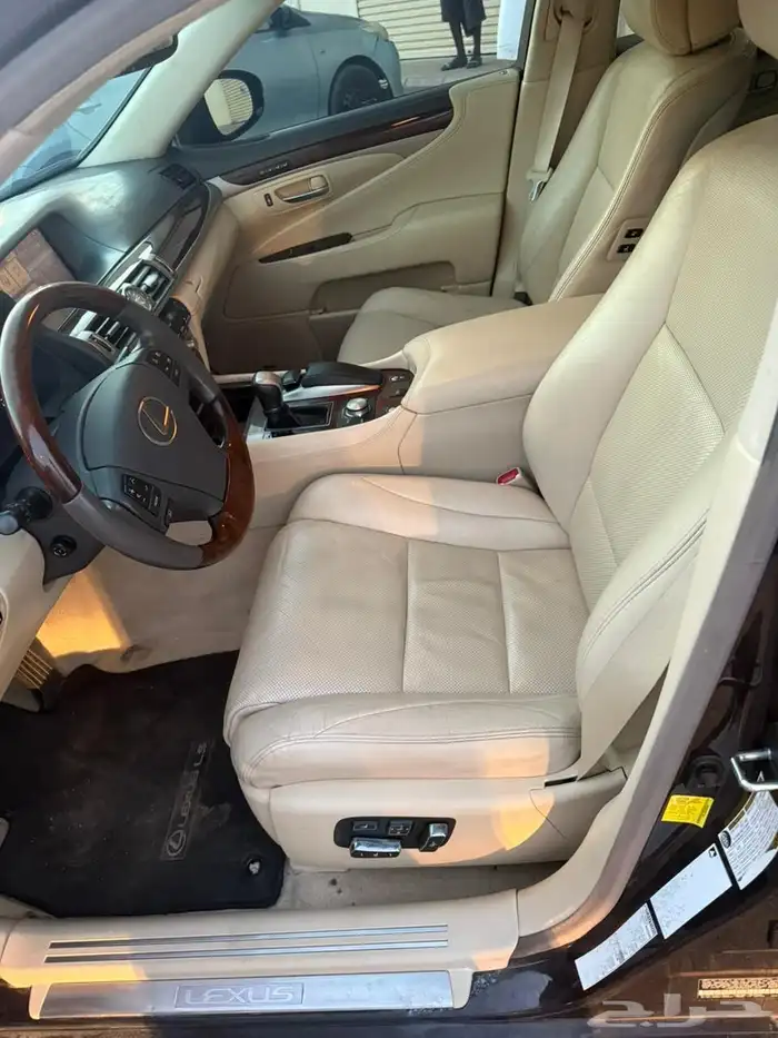 لكزس LS 460 10