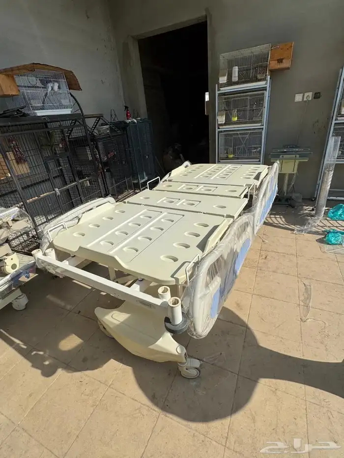 سرير طبي 10 حركات 2000 ريال 16