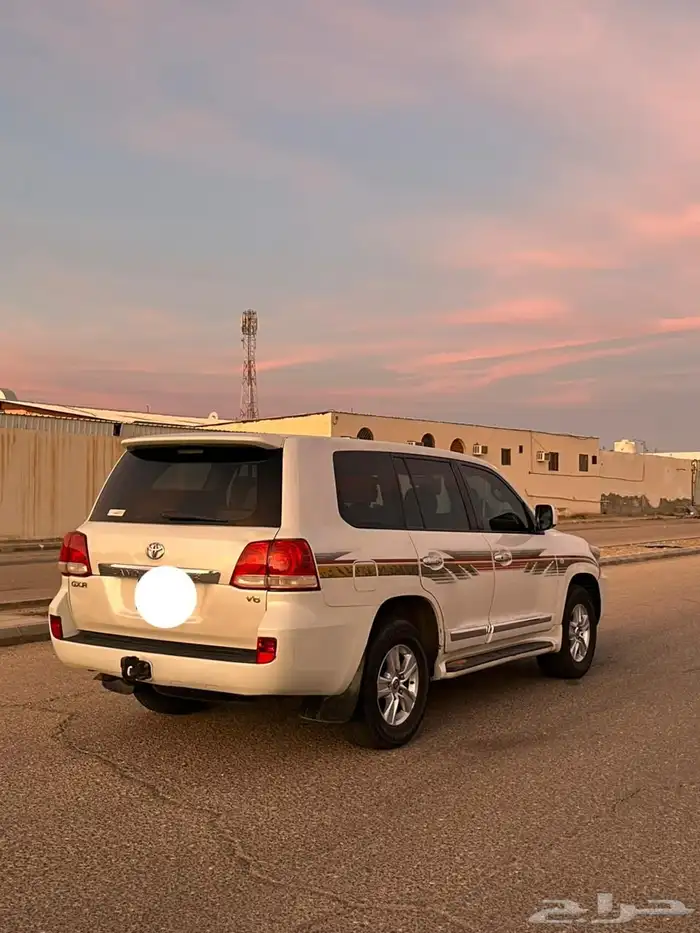 جيب لاندكروزر 1