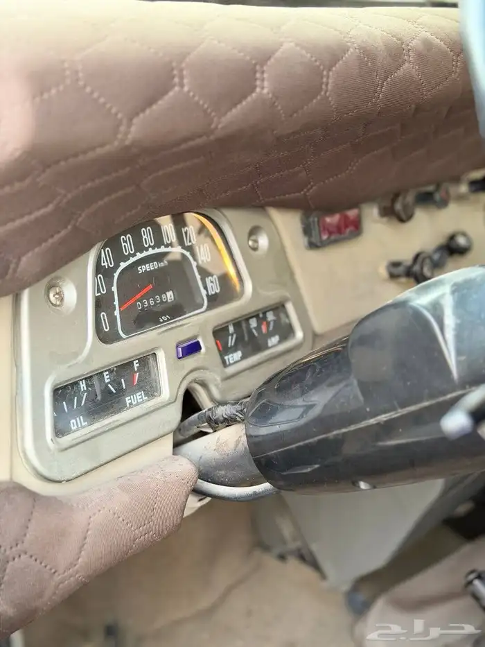 جيب تويوتا مقفص موديل 1981 مجدد شرط للبيع 14
