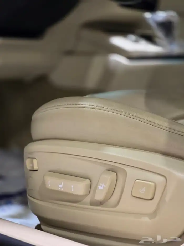 لكزس ES250 موديل 2015 بحالة ممتازة 15