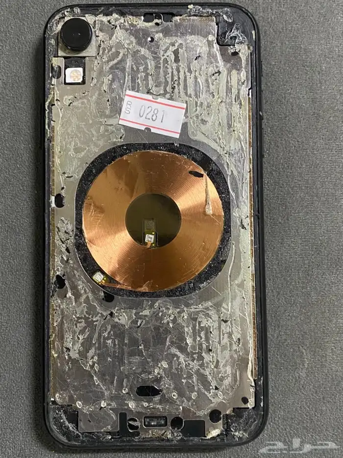 جوال iPhone XR أسود  سعة 128GB 2