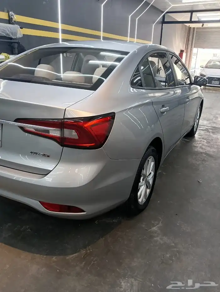 ام جي 5 ستاندر 2