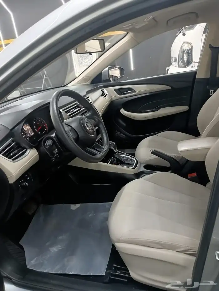 ام جي 5 ستاندر 14