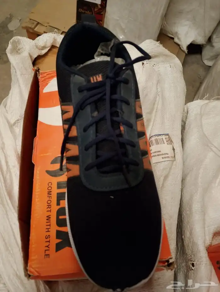 للبيع جزمات اسبورت وا اسليبر بي أسعار الجمله 40