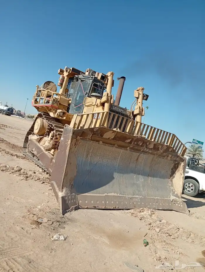 بلدوزر D9N موديل 1990 0