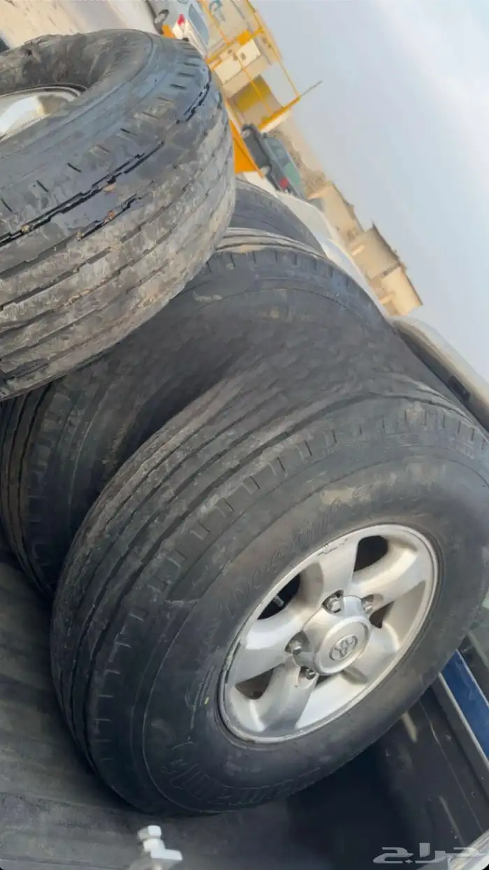 تواير بالون ديرو وجنوط فكسار نضاف بدون بلوط 0