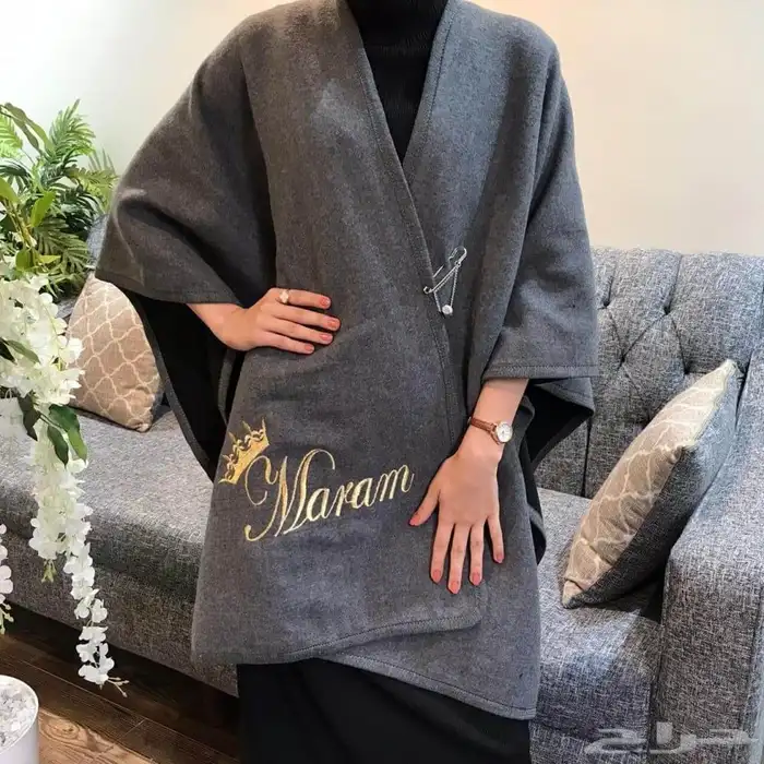 شالات شتوية فخمة بالاسم مع علبة هدايا   جودة عالية 6